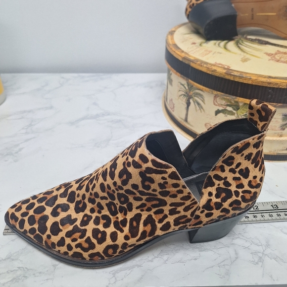 Dolce Vita Animal Print V side Bootie Size 10 fits like 9.5 - Picture 12 of 16